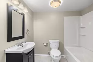 3853 S Pointe Dr, Dekalb, IL 60115 - Photo 27
