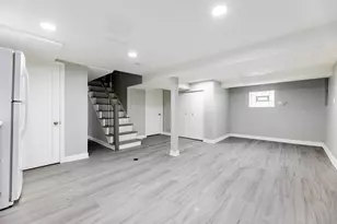 5636 S Kolmar Ave, Chicago, IL 60629 - Photo 17