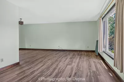 379 Fox Trail Drive, Bourbonnais, IL 60914 - Photo 5