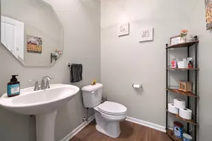 8511 White Oaks Ct, Wonder Lake, IL 60097 - Photo 11