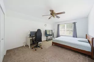 636 Briarwood Ln, Oswego, IL 60543 - Photo 17