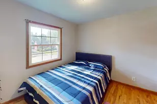 18099 W Valley Dr, Grayslake, IL 60030 - Photo 13
