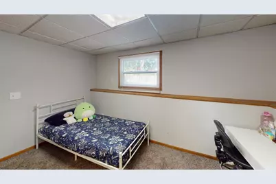 18099 W Valley Drive, Grayslake, IL 60030 - Photo 17