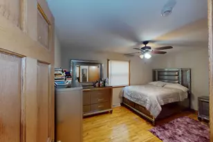 18099 W Valley Dr, Grayslake, IL 60030 - Photo 9