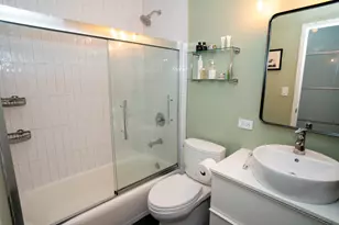 21 W Goethe St, Chicago, IL 60610 - Photo 11