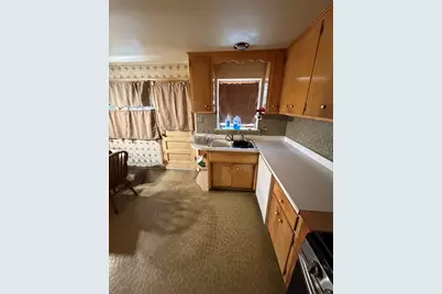 10952 S Emerald Avenue, Chicago, IL 60628 - Photo 3