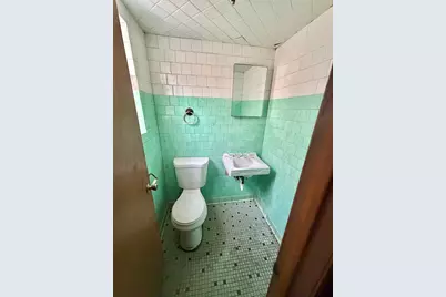 10952 S Emerald Avenue, Chicago, IL 60628 - Photo 5
