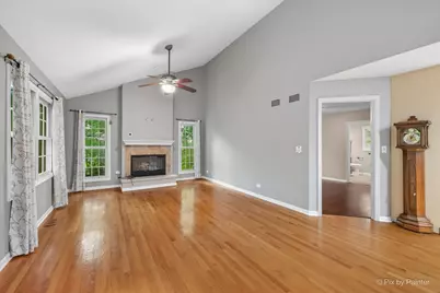 34439 N Hickory Lane, Round Lake, IL 60073 - Photo 9