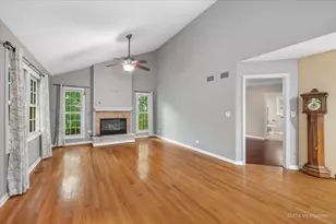 34439 N Hickory Ln, Round Lake, IL 60073 - Photo 9