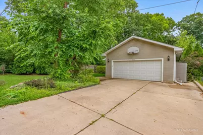 34439 N Hickory Lane, Round Lake, IL 60073 - Photo 33