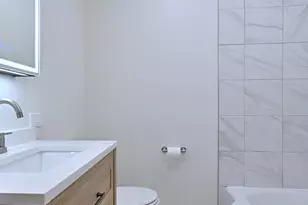 1620 N 73rd Ct, Elmwood Park, IL 60707 - Photo 9
