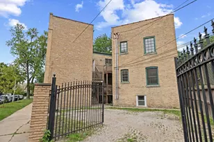 3107 N Harding Ave, Chicago, IL 60618 - Photo 3