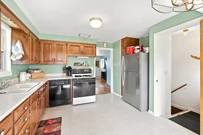 121 S Commonwealth Avenue, Elgin, IL 60123 - Photo 13