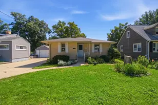 121 S Commonwealth Ave, Elgin, IL 60123 - Photo 35