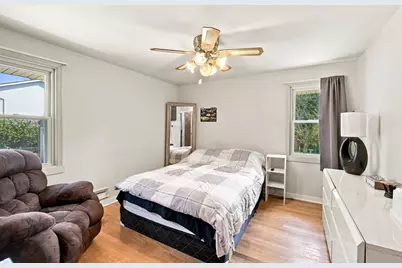 121 S Commonwealth Avenue, Elgin, IL 60123 - Photo 19