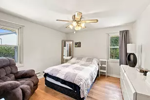 121 S Commonwealth Ave, Elgin, IL 60123 - Photo 19