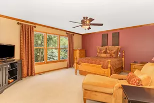 707 Evergreen Ln, Sugar Grove, IL 60554 - Photo 15