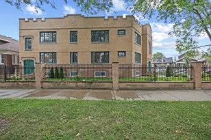 3107 N Harding Ave, Chicago, IL 60618 - Photo 3