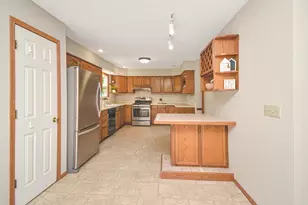 3007 Providence Dr, Bloomington, IL 61704 - Photo 19