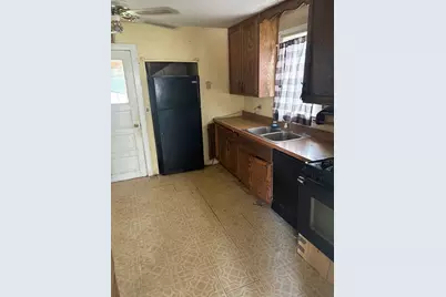 148 S Prairie Avenue, Bradley, IL 60915 - Photo 5