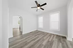 8731 S Carpenter St, Chicago, IL 60620 - Photo 7