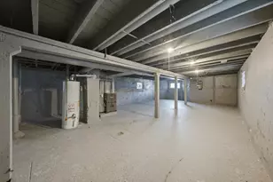 8731 S Carpenter St, Chicago, IL 60620 - Photo 15