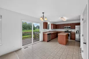 1911 Cameron Dr, Hampshire, IL 60140 - Photo 11