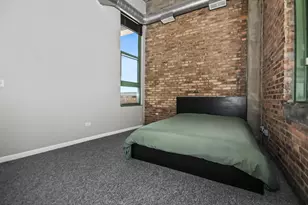 2001 S Calumet Ave, Chicago, IL 60616 - Photo 15
