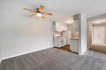 1198 Royal Glen Drive #101-E, Glen Ellyn, IL 60137 - Photo 7