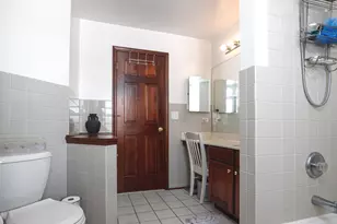 1351 Callen Ln, Des Plaines, IL 60016 - Photo 21