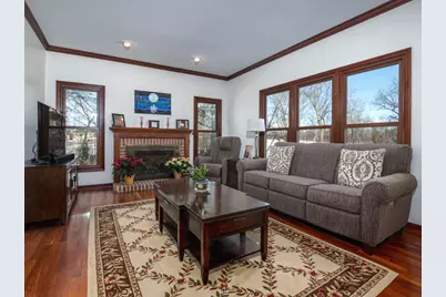 1351 Callen Lane, Des Plaines, IL 60016 - Photo 3