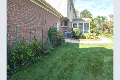 1351 Callen Lane, Des Plaines, IL 60016 - Photo 31