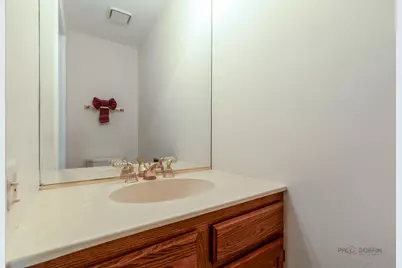 623 Cherbourg Court N, Buffalo Grove, IL 60089 - Photo 9