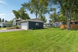 10009 NW Circle Dr, Richmond, IL 60071 - Photo 19