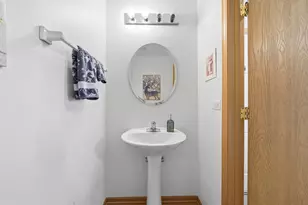390 Deering Ln, Bolingbrook, IL 60440 - Photo 13