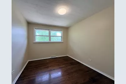8517 W 87th Place, Hickory Hills, IL 60457 - Photo 15