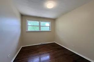 8517 W 87th Pl, Hickory Hills, IL 60457 - Photo 15