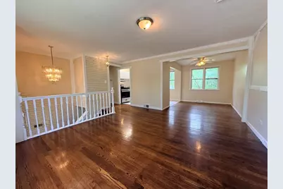 8517 W 87th Place, Hickory Hills, IL 60457 - Photo 3