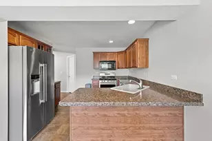 1979 Diamond Head Trail, Pingree Grove, IL 60140 - Photo 9