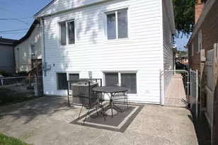 9042 S Emerald Ave, Chicago, IL 60620 - Photo 35
