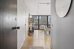 910 N Lake Shore Dr, Chicago, IL 60611 - Photo 5
