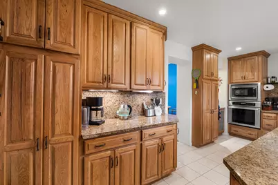 1311 W Columbia Avenue, Chicago, IL 60626 - Photo 9