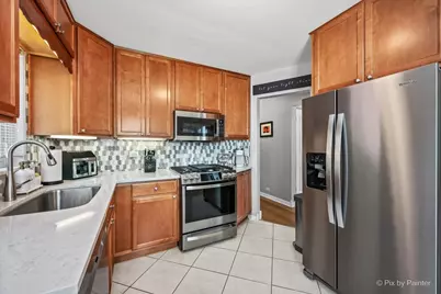 68 S 3rd Avenue, Lombard, IL 60148 - Photo 9