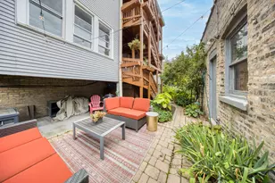 1456 W Hollywood Ave, Chicago, IL 60660 - Photo 17