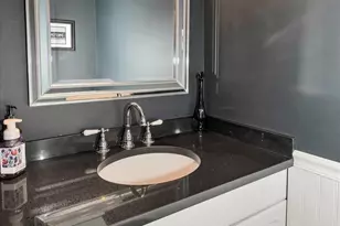 18167 Mager Dr, Tinley Park, IL 60487 - Photo 11