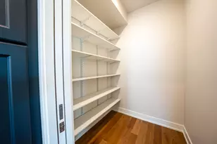 1901 W Berwyn Ave, Chicago, IL 60640 - Photo 3