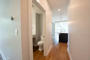 1901 W Berwyn Ave, Chicago, IL 60640 - Photo 5
