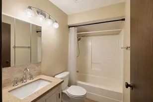 20209 S Graceland Ln, Frankfort, IL 60423 - Photo 7