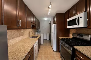 20209 S Graceland Ln, Frankfort, IL 60423 - Photo 5
