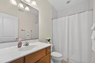 910 Freedom Cir, Sycamore, IL 60178 - Photo 25